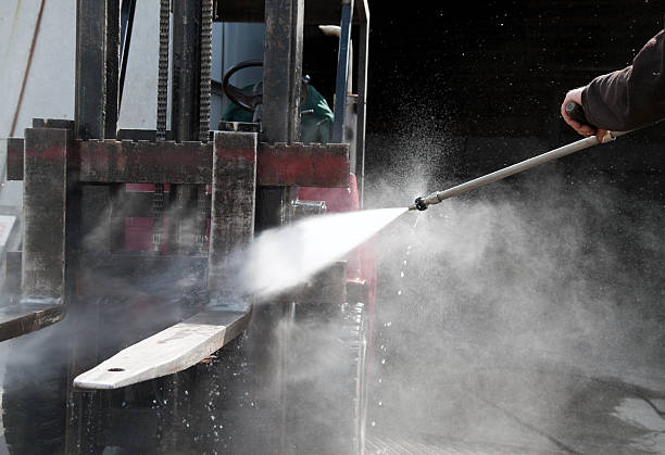 Professional Pressure Washing in Zilwaukee, MI